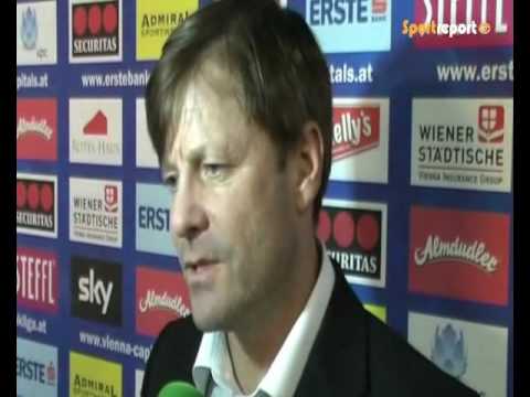 2010-03-02 Vienna Capitals vs. Alba Volan Szekesfehervar - Gaudet Kevin