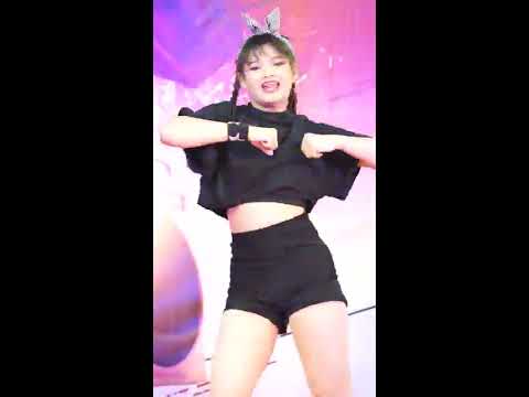 180114 The Nebula Project Cover WekiMeki (Mint as Yoojung) - I don't like your girl friend @ The HUB