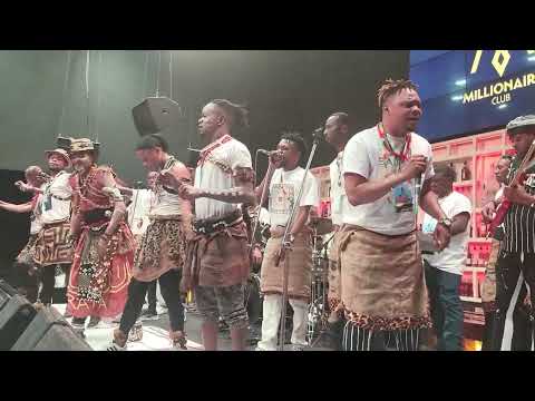 Kadiyoyo Concert Le Millionnaire Club (Extrait 3)