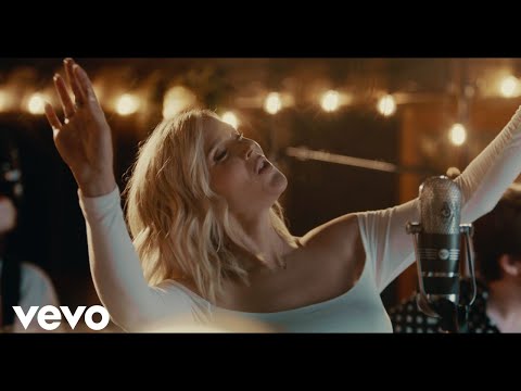 Joss Stone - Bring on Christmas Day (Live)