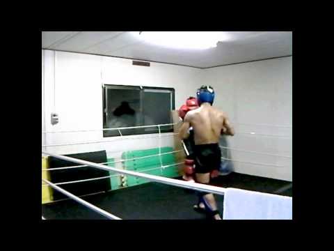 練習風景（スパーリング）【インスパイアS】犬山市にある格闘技ジム