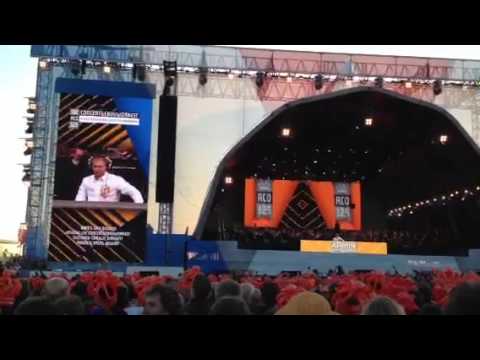 Armin van Buuren en Royal Concertgebouw Orkest (RCO) koning