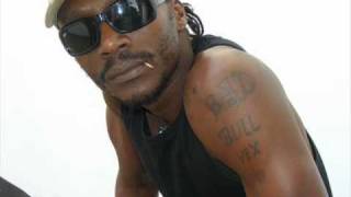 VEX GUN GEE MAN~~WARRIORS-Gambian Artist mix.wmv