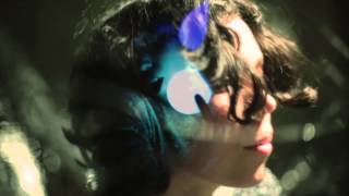 Kelly Lee Owens - Uncertain