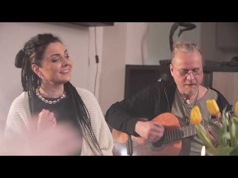 Īļu ģimene - Ai, Saulīte, bridaliņa