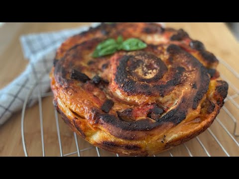 ROSA DI PIZZA ALLA PARMIGIANA DI MELANZANE | CRICUCINA