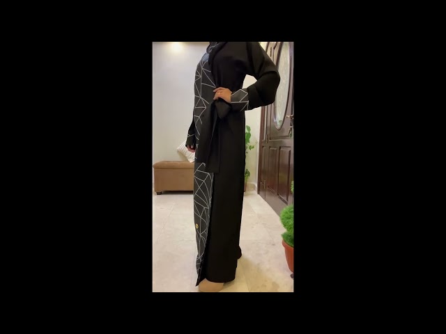 عباية أنيقة لف مطعمة بالجاكار الهندي الفخم