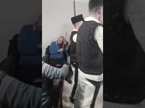 Tarsolt de Crăciun -Roata feciorilor de la Tarsolt 🎻