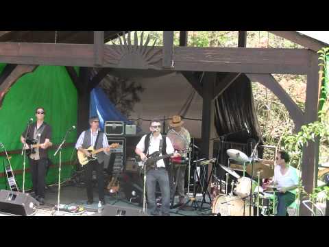 THE BAND THE BAND,WATCHING THE RIVER FLOW