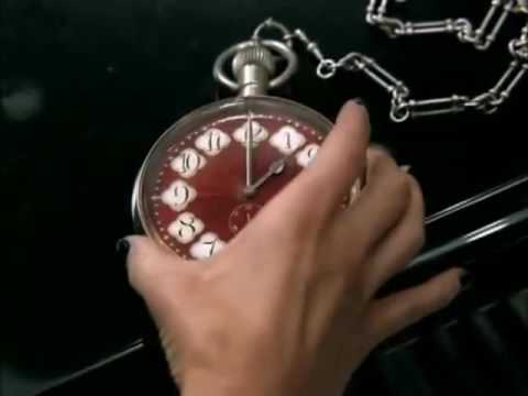 Madonna vs Gwen Stefani - What you're dressing up for