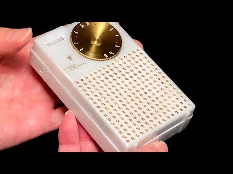 Regency TR-1 first transistor radio 1954 PEARLESCENT WHITE! 1955 - collectornet.net