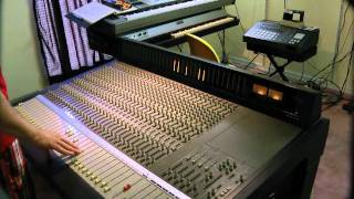 Video thumbnail for Fun With the Linn-9000 Drum Machine - Sequencer by century3horizons