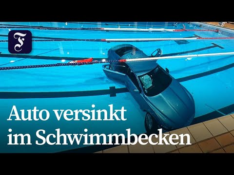 Unfall in Frankreich: Auto versinkt im Schwimmbad
