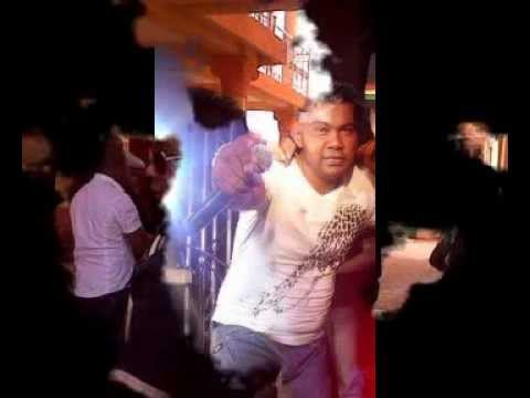 Tsaroana foana - Firmin feat Narindra