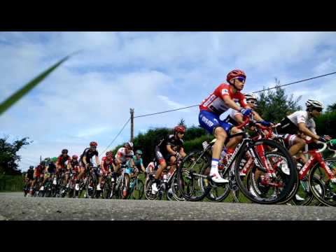 La Vuelta 2016 - Stage 10 (pelotón at el Infanzón)