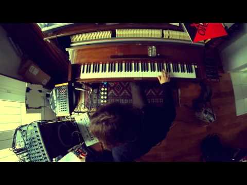 LA MACHINA Live a Casa  (1a parte) /MFB tanzbar,TT303,Eventide Space&Timefactor,Softstep2