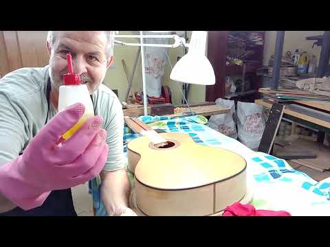 Goma laca, ultimas manos.