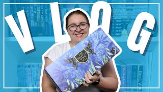 frat wars unboxing and reading vlog