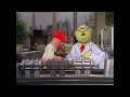The Muppet Show 402 Crystal Gayle Muppet Labs Banana Sharpener 1979