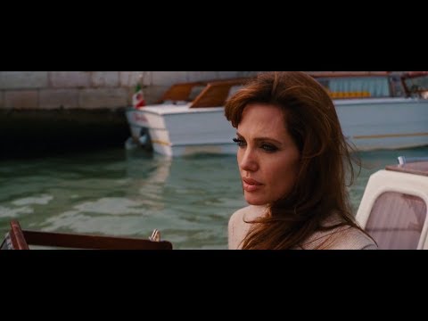 download lagu mp3 mp4 The Tourist Film Complet, download lagu The Tourist Film Complet gratis, unduh video klip The Tourist Film Complet