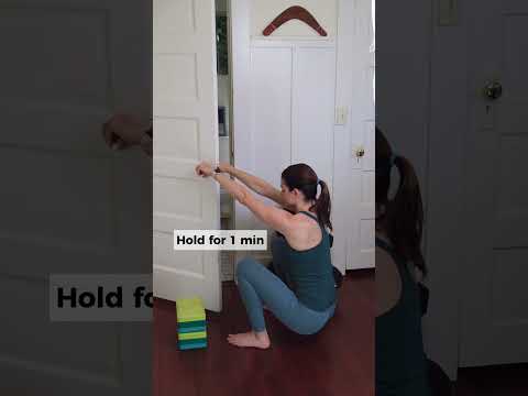 Pelvic Floor Birth Prep: Supported Squat #pelvicfloor #pregnancy #hipmobility