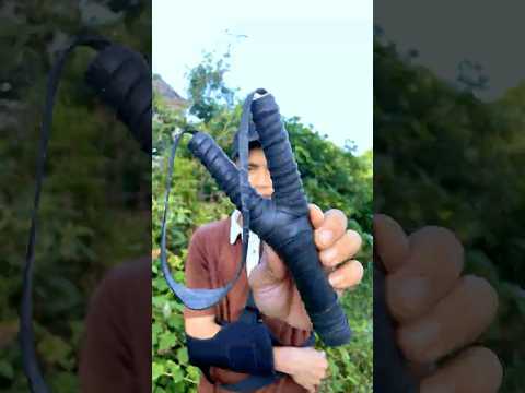 Survival Skills: Make a Slingshot with Rubber Bands #ohd #survival #camping #bushcraft #skills