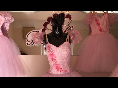 Stage costume F 0077 - video 4