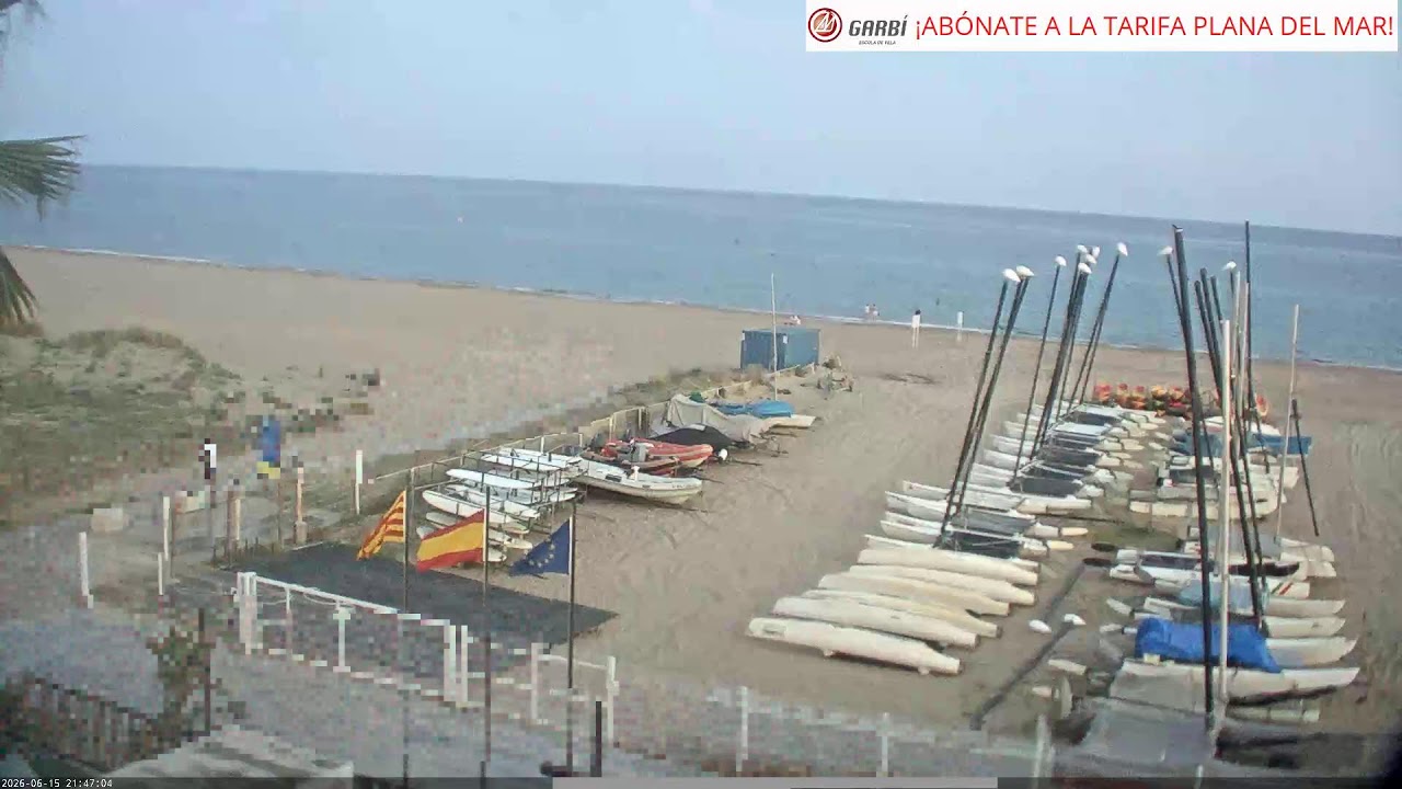 Live webcam view of Garbí Sailing School, Castelldefels