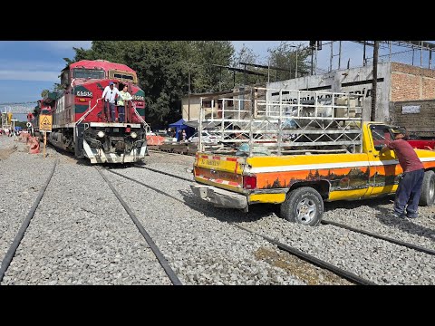 Imprudencia al más no poder, Personas, autobuses y camionetas vs. tren en las peligrosas Juntas, Jal