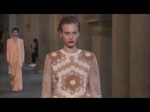 Max Mara spring summer 2021 fashion show