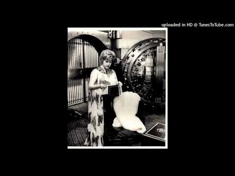 REGINA RESNIK as Klytämnestra, NY 1964