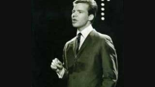 Bobby Vee - Tower of Strength / The Man Who Shot Liberty Valence (1966)