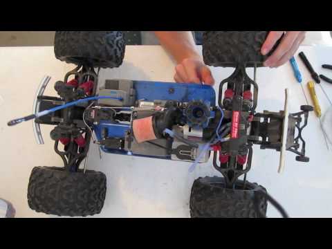 How to remove your Traxxas engine w/EZ start
