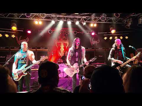 Bruce Kulick Band Eric Singer Heavens on Fire at Count's Vamp'd in Las Vegas December 30, 2021.