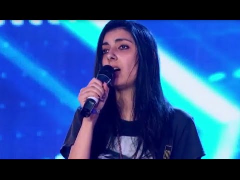 Веселин Николов от Кюстендил изнасили невръстен жираф на сцената на Бар Петък. ЗООПОЛИЦЯТА В АТАКА!!