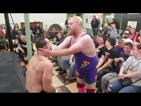 EriK Strange vs Fergie