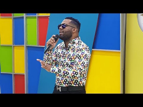 Presentación del Monarca Andrw John en Medio Día 55