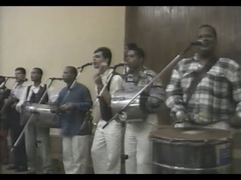 GRUPO DE PAGODE "RAZÃO DE VIVER" NO LOUVOR DA LAGOINHA - 02/06/1996