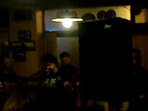 Felpeyu nel XXV Aniversariu del Trisquel: Un Cantar