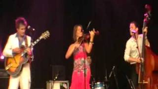 Hot Club Of Cowtown - I Can't Give You Anything But Love, Cambridge Folk Festival 2009