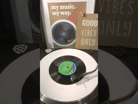 Elton John - Sorry Seems To Be The Hardest Word ( Vinyl 45 ) From 1976 .