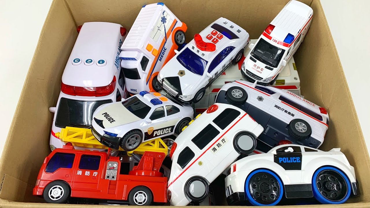 救急車と消防車とパトカーを箱にパッキングしました！緊急車両の走行テスト