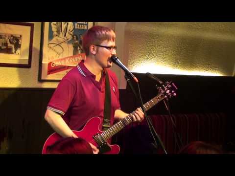 Krisse Chrissie Heart Sydän: Mä oon apina