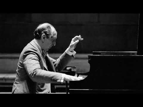 Vladimir Horowitz - Mozart Piano Concerto 23 K.488 in A Major