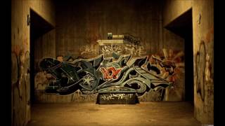 Looney - Money Makes Her (extended mix)