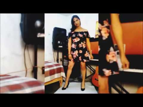 crossdresser in floral dress and heels (jovencita travesti en vestido floral y tacones)