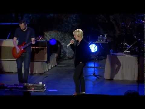 The Cranberries - Ode To My Family @ L'Axone, Montbéliard - 09.Dec.2012