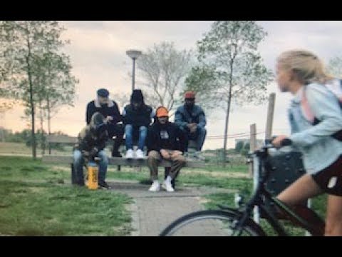 Yung internet - In de buurt