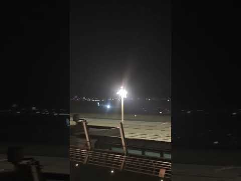 Plataforma de observação do 5º andar no Aeroporto Internacional de Taiwan Taoyuan