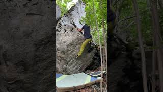 Video thumbnail of Vòxel, 6a. Cavallers